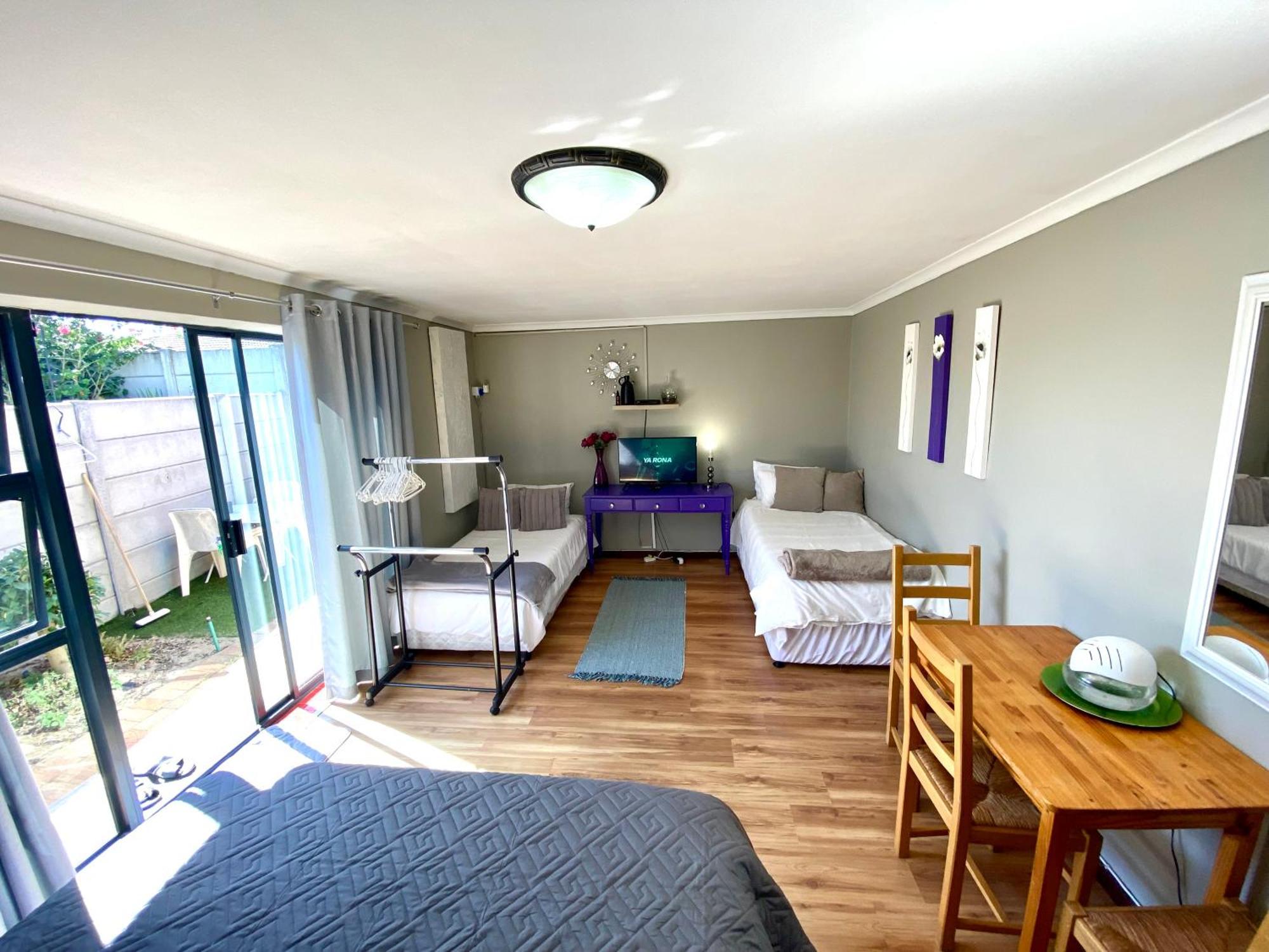 Azura Sleep Brackenfell Apartment Room photo